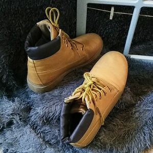 Kids boots